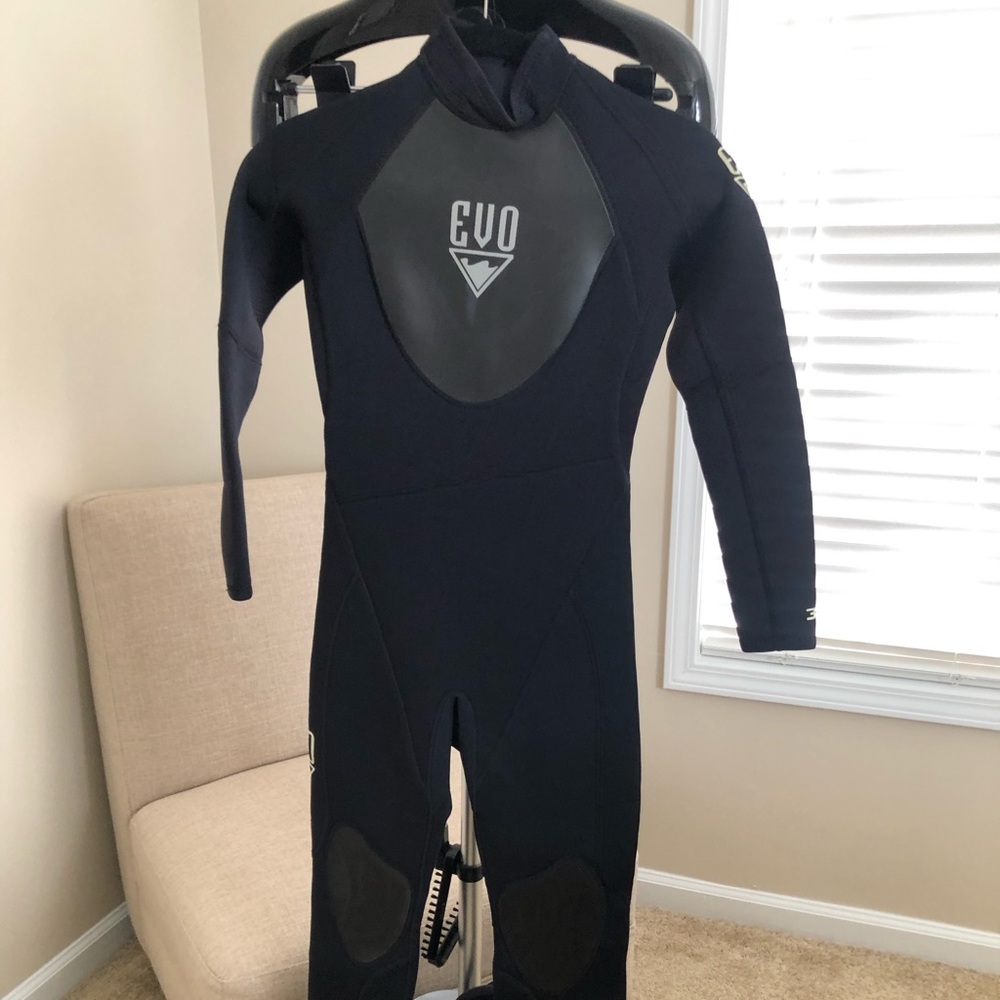 EVO 3MM Wetsuit.